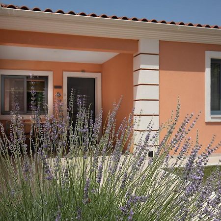 Perithia Suites Exterior foto